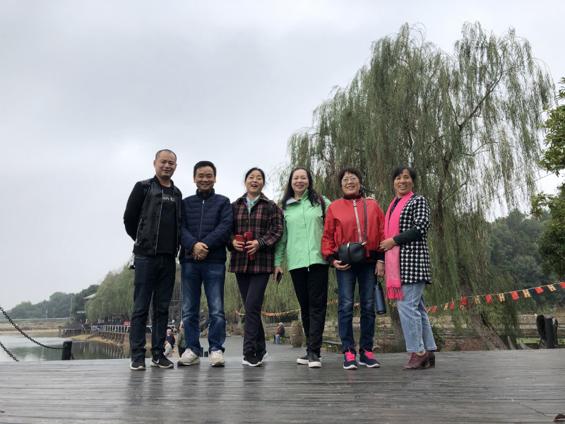 糧油集團組織離、退休老同志開展豐富多彩的活動