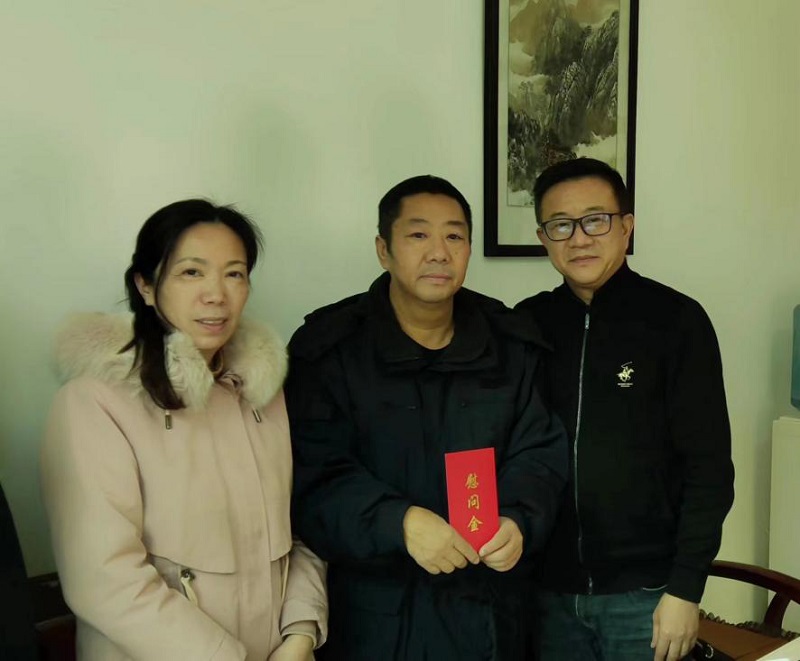 集團黨委書記、董事長葉蓁春節前慰問困難黨員