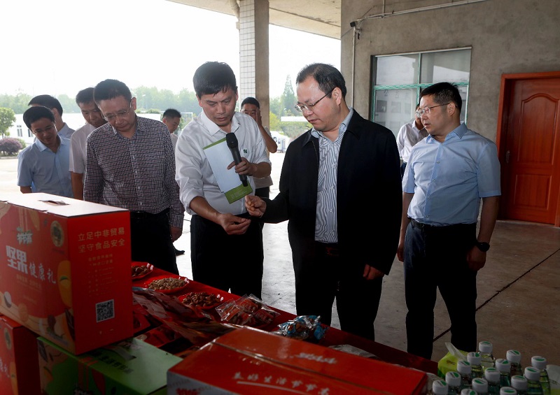 常德市委副書記、市長周振宇帶隊赴湘非國際調(diào)研企業(yè)生產(chǎn)經(jīng)營情況